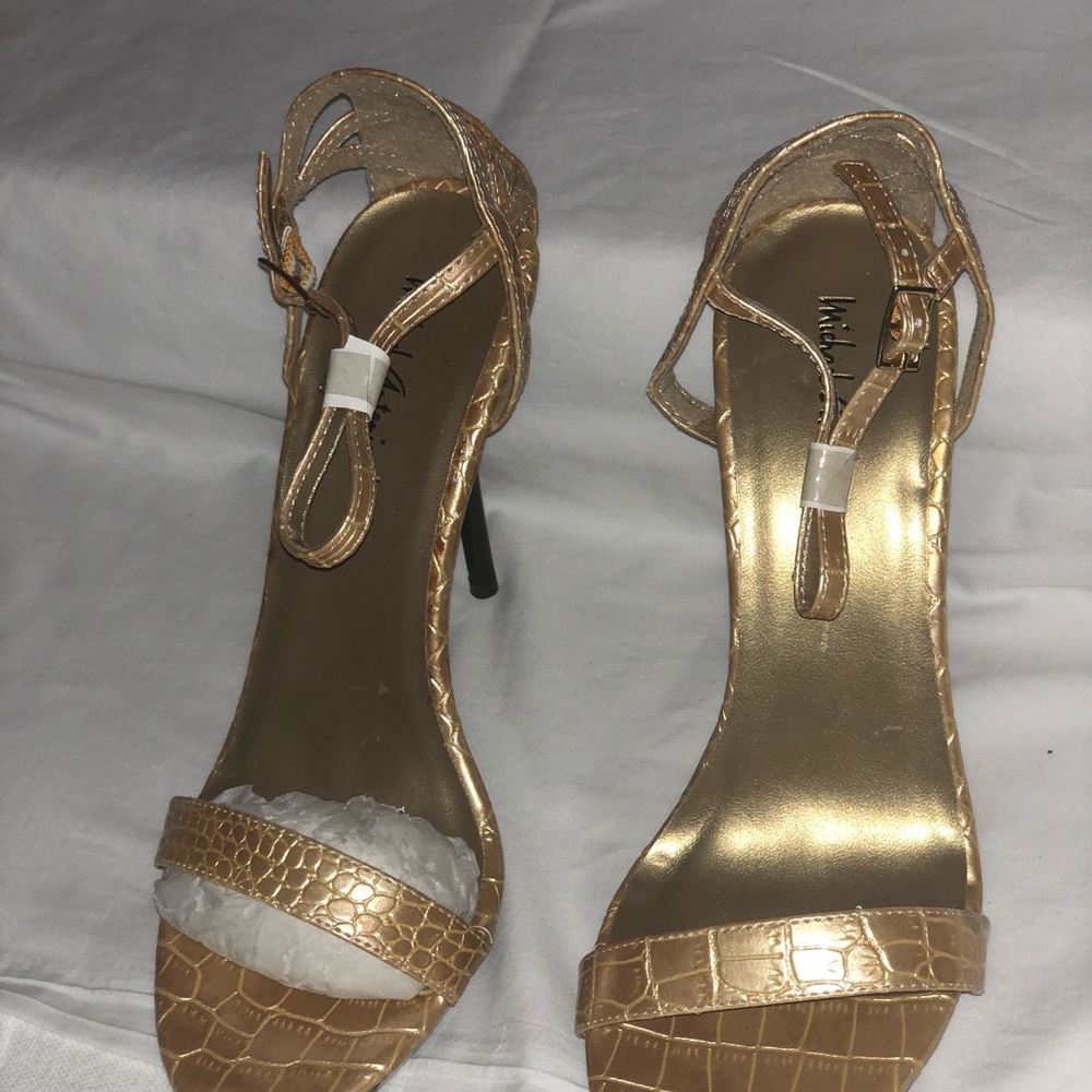Michael Antonio Sandal Heels